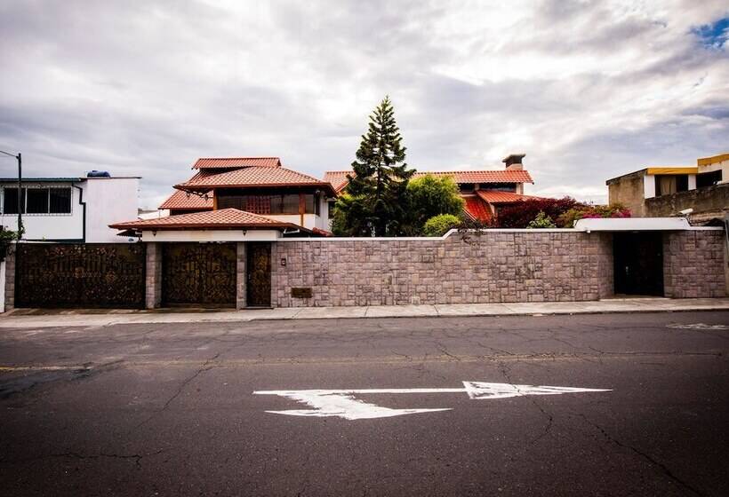 پانسیون Hostal Dulce Hogar