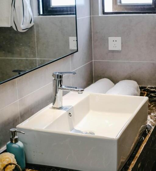 پانسیون Dali Lila's House Seaview Guesthouse