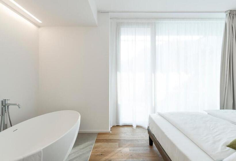 تختخواب و صبحانه Alea   Garda Lake Suite