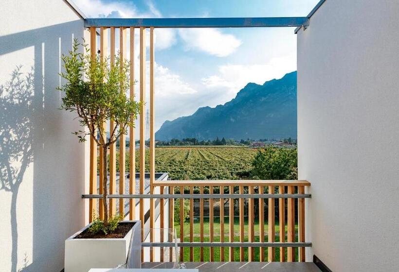 تختخواب و صبحانه Alea   Garda Lake Suite