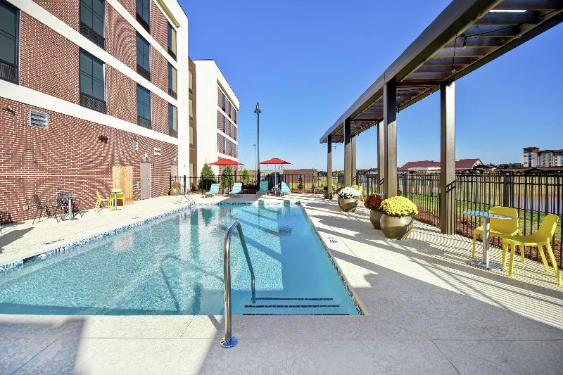 Отель Home2 Suites By Hilton Lagrange