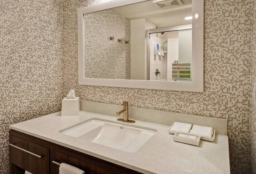 Отель Home2 Suites By Hilton Lagrange