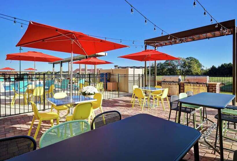 Отель Home2 Suites By Hilton Lagrange