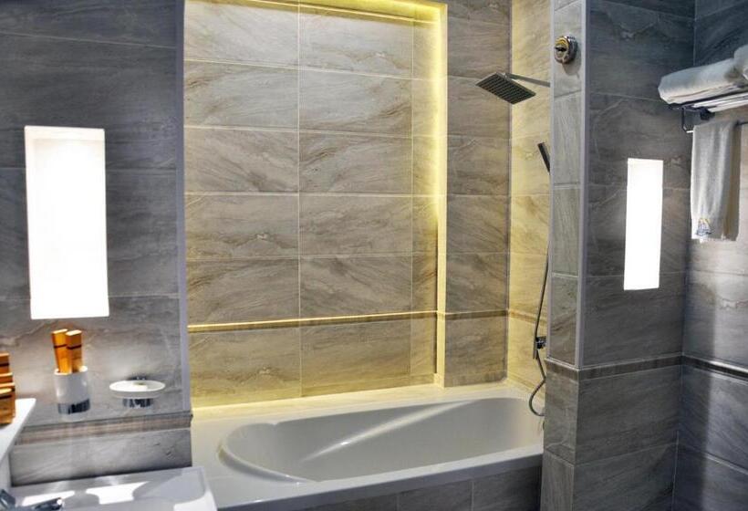 בית מלון כפרי Parliament Palace