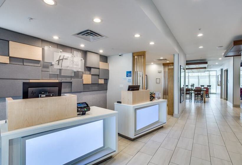 בית מלון כפרי Holiday Inn Express & Suites   Denton South, An Ihg