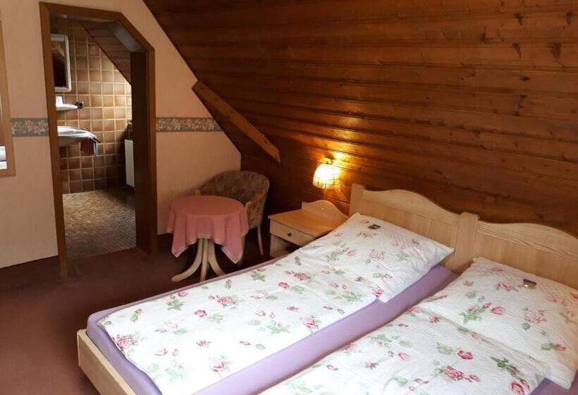 ユースホステル Gästehaus Gisela Im Fürstlichen Fischhaus