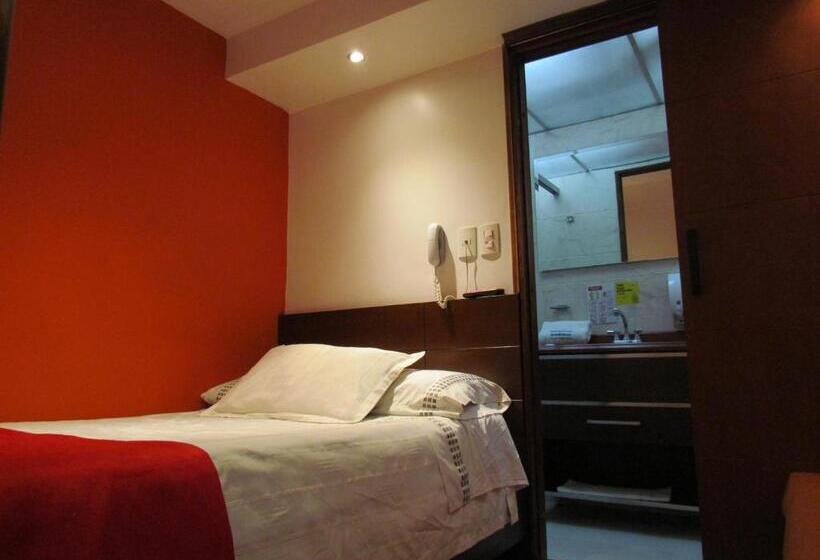 هتل Apartasuite Normandia