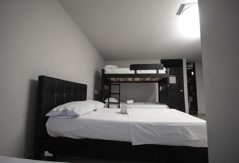 هتل Escorial Ibague