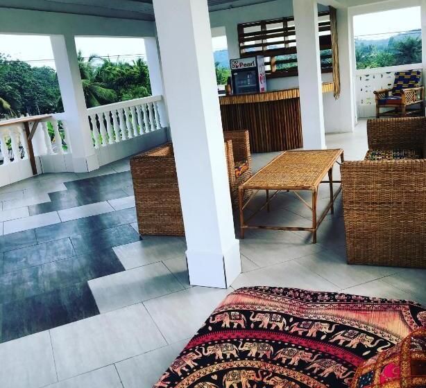 ホテル Serenity Haven Lodge