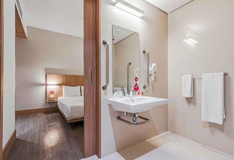 호텔 Moov Curitiba