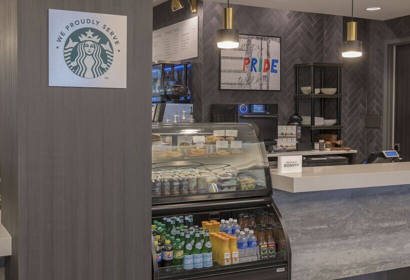 هتل Courtyard By Marriott Halifax Dartmouth