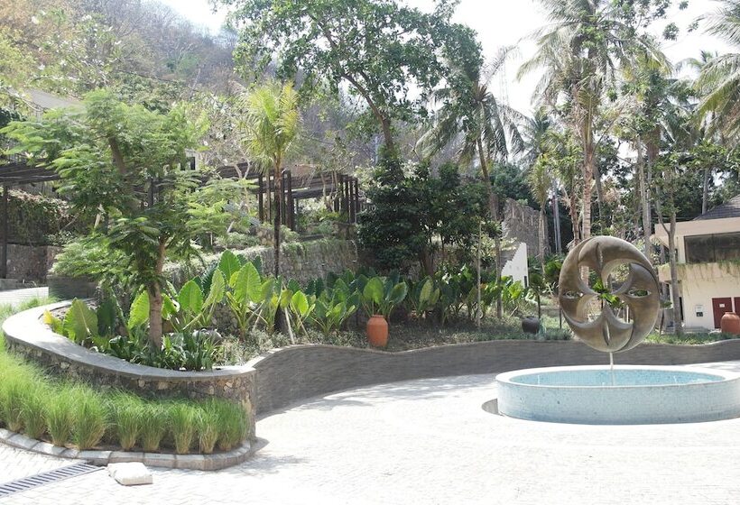 هتل Louis Kienne Resort Senggigi
