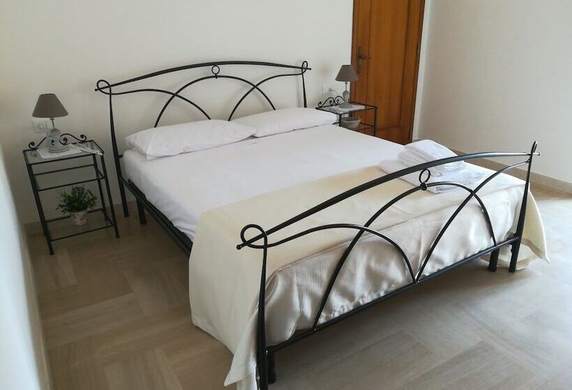 민박 Le Strazzigne