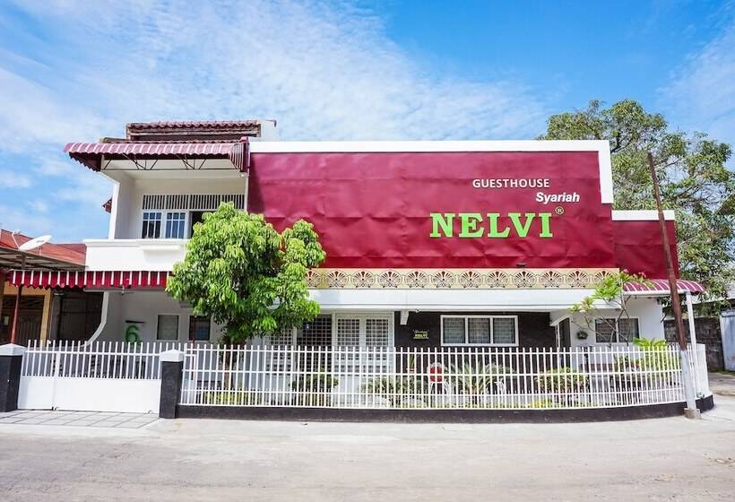 Hotel Oyo 433 Nelvi Residence Syariah