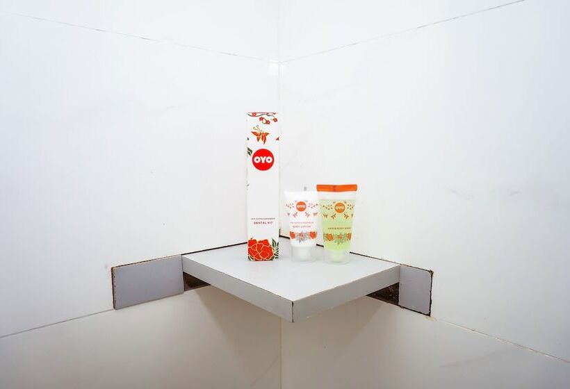 Hotel Oyo 433 Nelvi Residence Syariah