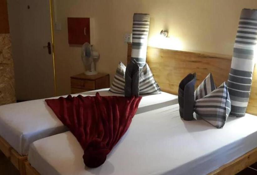 Пансион Steps Accommodation