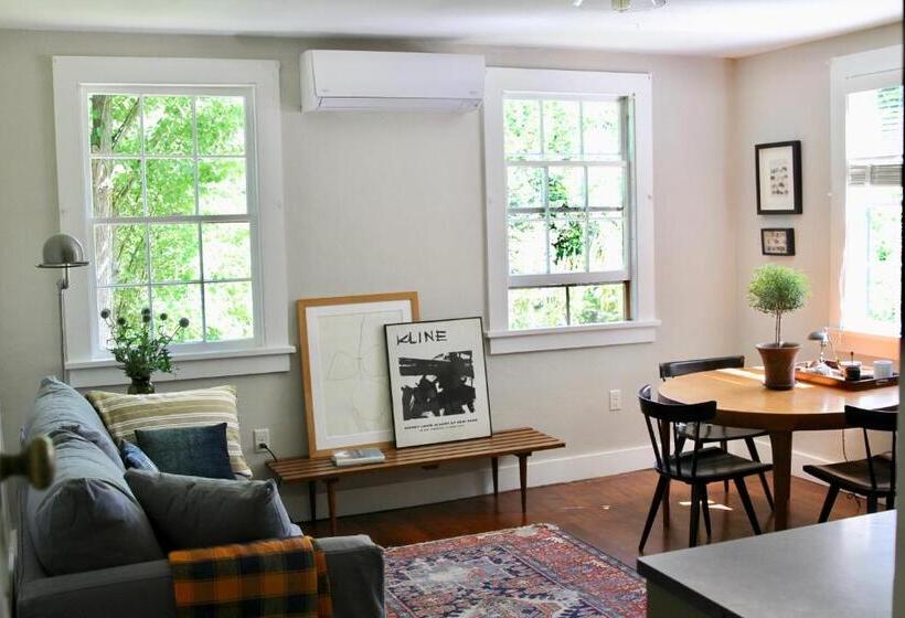 호스텔 The Inn At Kenmore Hall