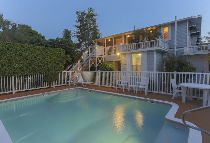 Bed and Breakfast Meranova Guest Inn