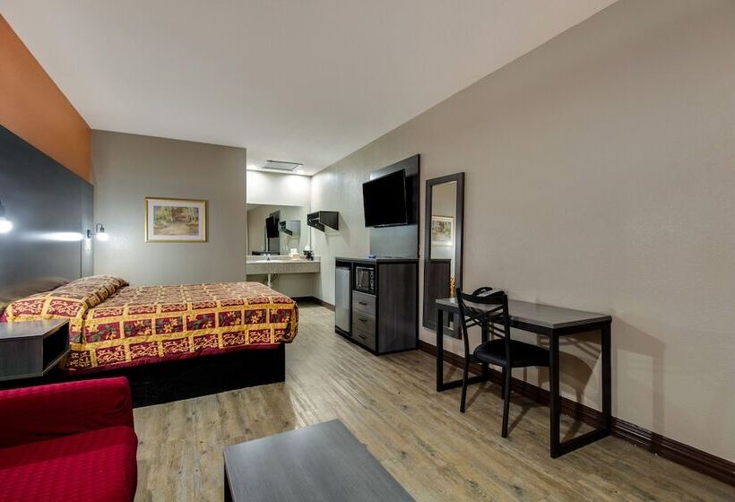 Мотель Executive Inn & Suites