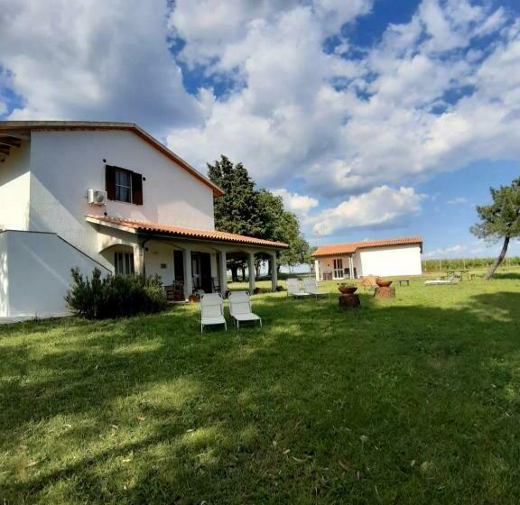 فندق Agriturismo Uliveto Gretacci