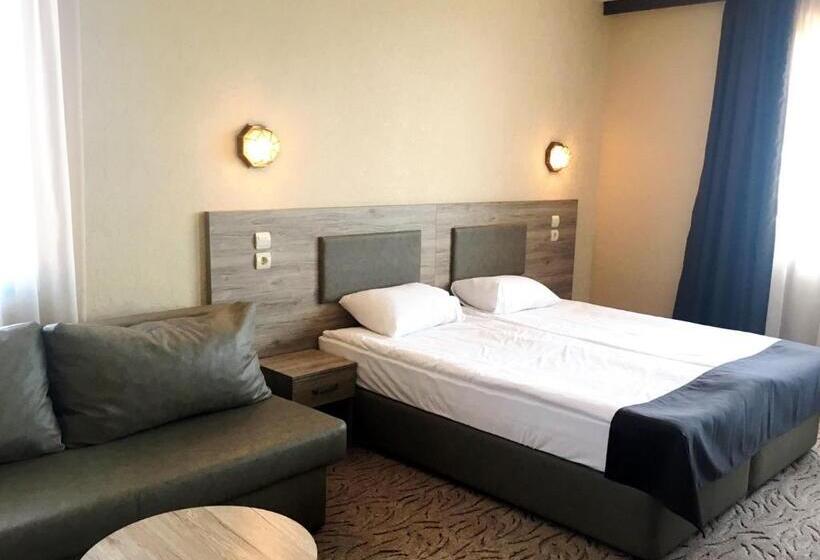 استراحتگاه Complex Bolyarsko Selo & Spa