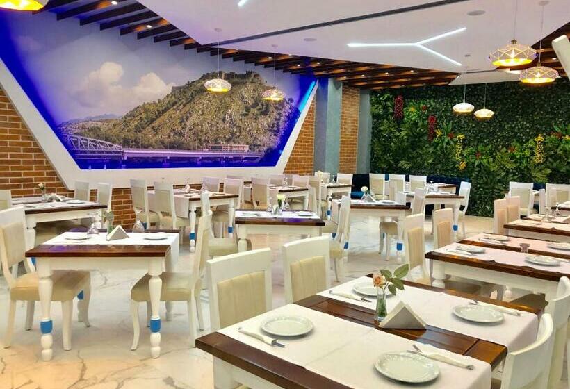 استراحتگاه Luani A Spa & Wellness Center
