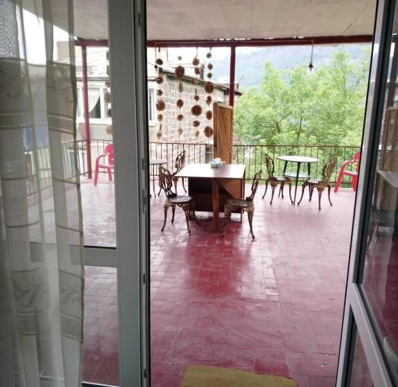 تختخواب و صبحانه Aparthotel In Alaverdi