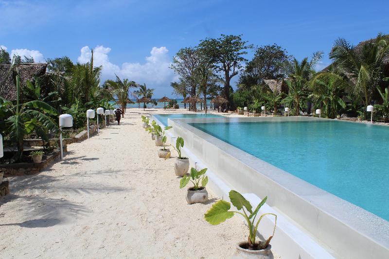 אתר נופש Fun Beach