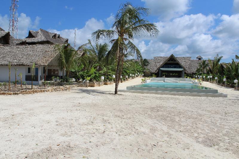 אתר נופש Fun Beach