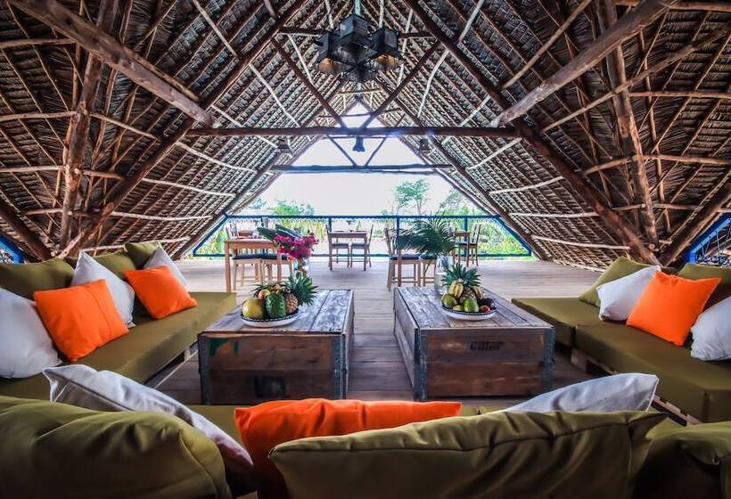 אתר נופש Fun Beach