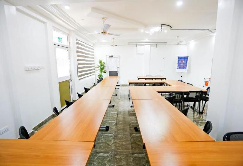 فندق Jeyads Lodge