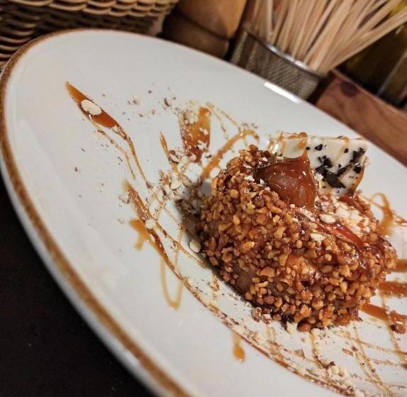 پانسیون Restaurant & Apartments & Rooms Avenia