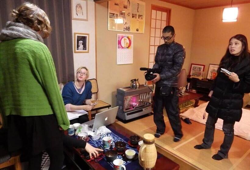 بنسيون Guest House Chara