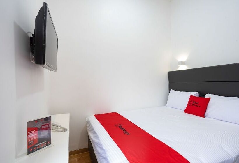 پانسیون Reddoorz Plus @ Danau Sunter Utara