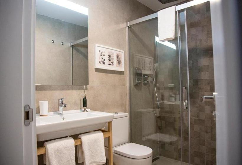 פנסיון La Roka