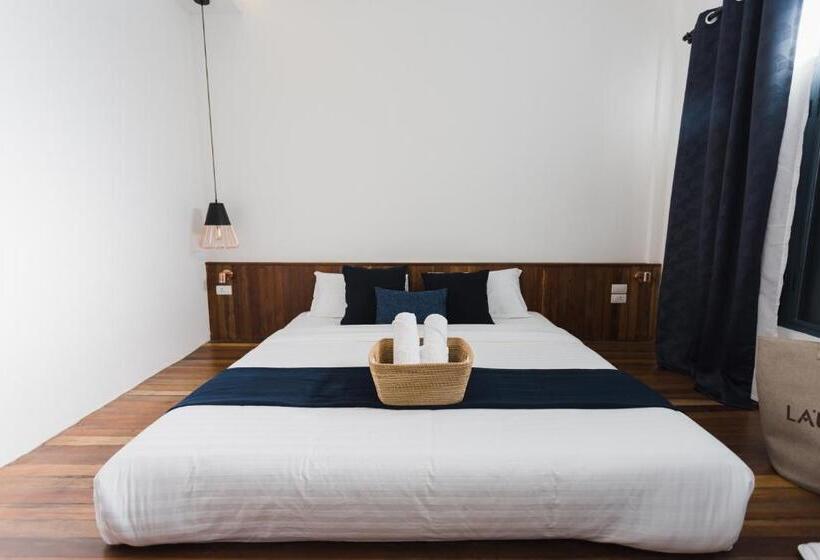 Spinomad Hostel