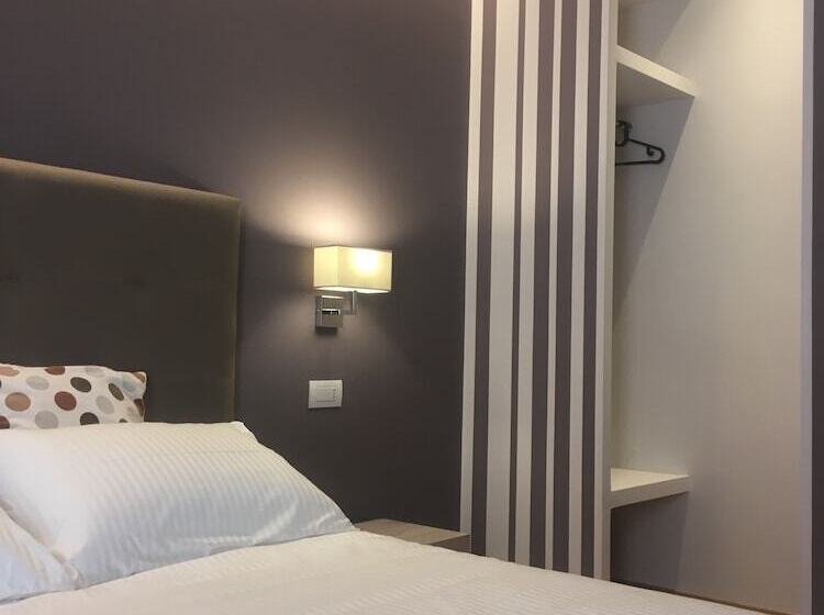 مبيت وإفطار Robin Rooms