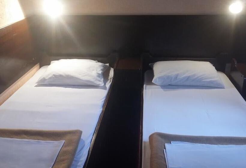 تختخواب و صبحانه Vila Panonija