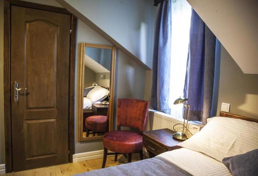 مُتل Vila Mila Riverside Apartments