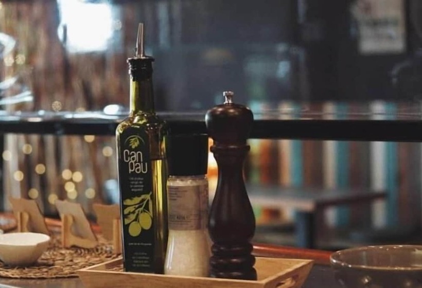 پانسیون Hostal Rural Can Pau