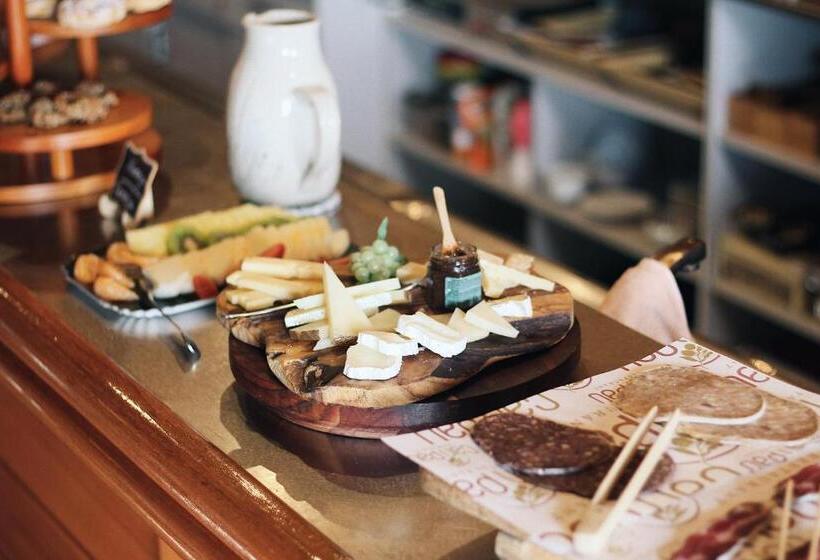 پانسیون Hostal Rural Can Pau