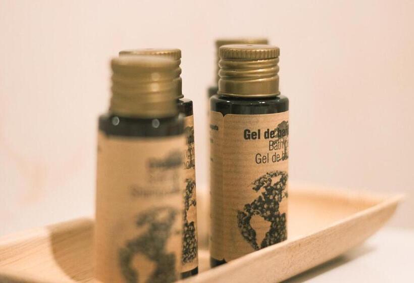 پانسیون Hostal Rural Can Pau