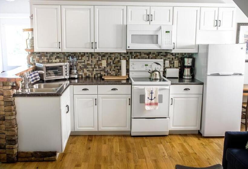 مبيت وإفطار The Kitch Inn   Boutique Inn And Wine Bar