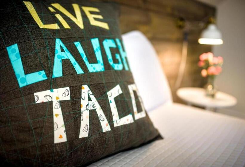 مبيت وإفطار The Kitch Inn   Boutique Inn And Wine Bar