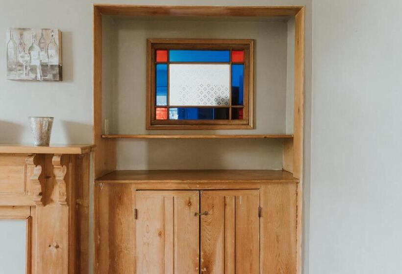 مبيت وإفطار The Kitch Inn   Boutique Inn And Wine Bar