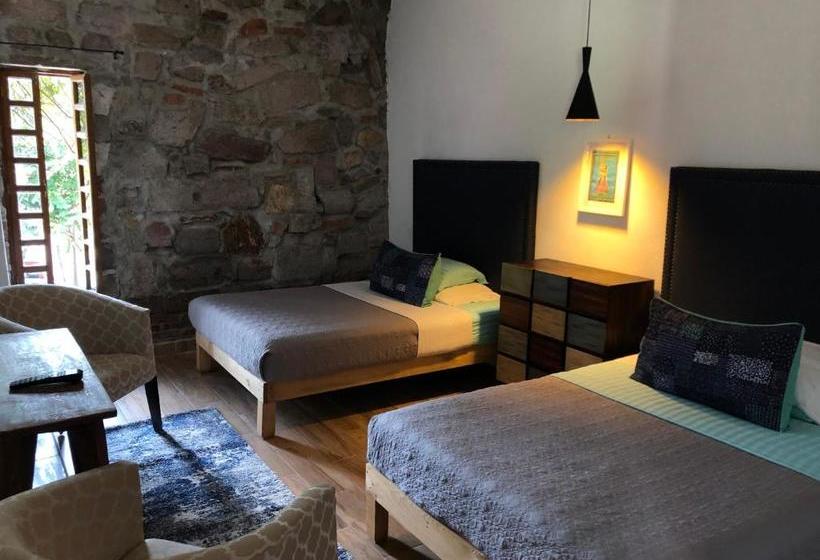 فندق Real De Piedra