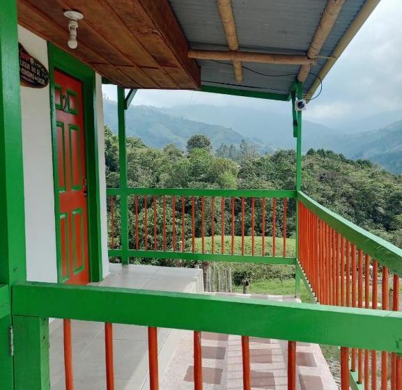 پانسیون Hostal Bamboo