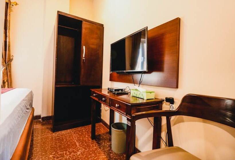 پانسیون Reddoorz Near Halim Perdanakusuma 3