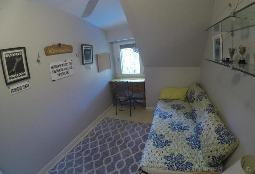 ベッドアンドブレックファースト Deaf Twins Bed/breakfast