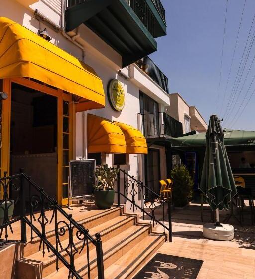 تختخواب و صبحانه Limon Inn Hotel, Taşucu